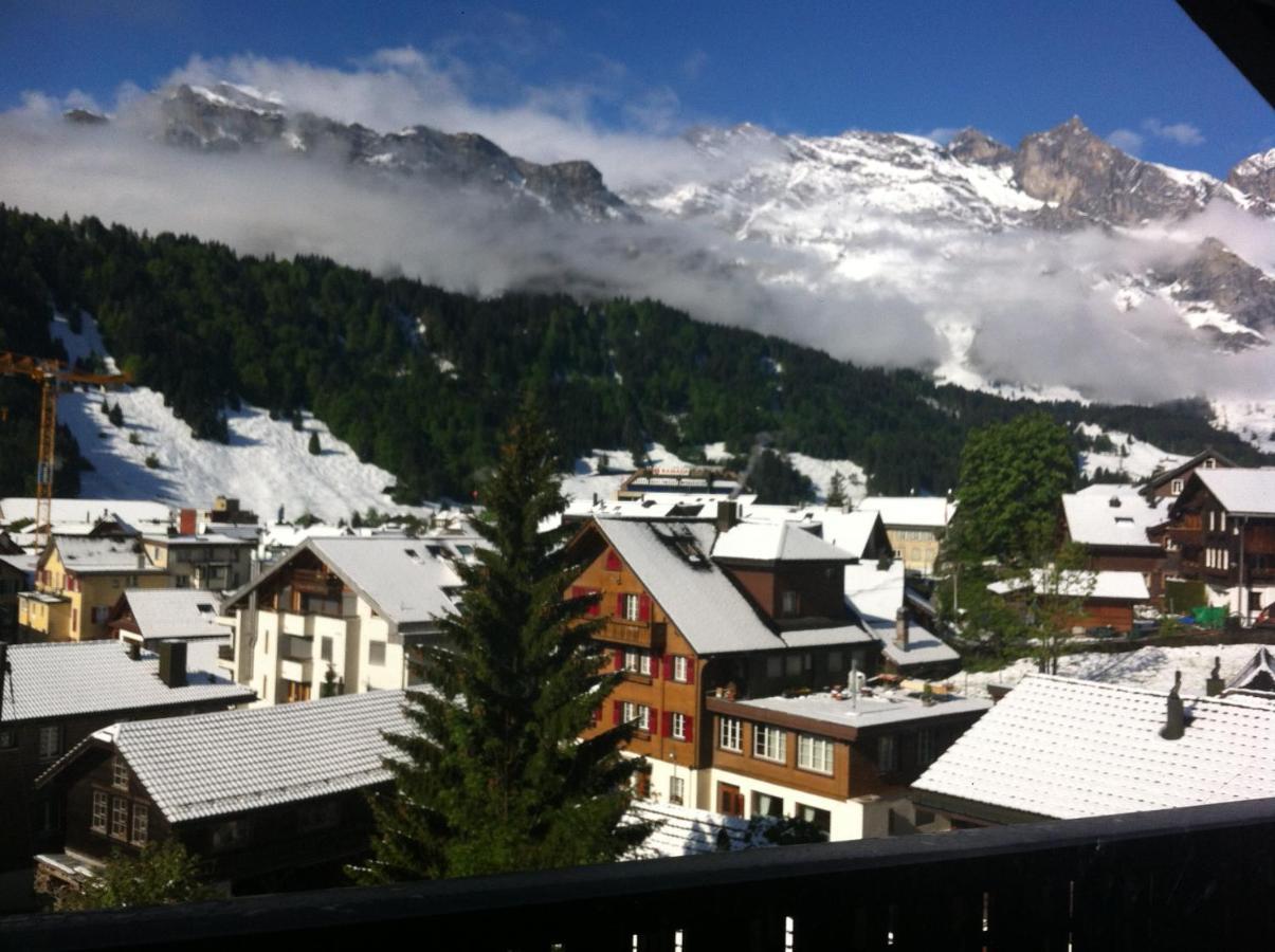 Gemütliche Dachwohnung im Chalet mit Bergblick Engelberg Exterior foto